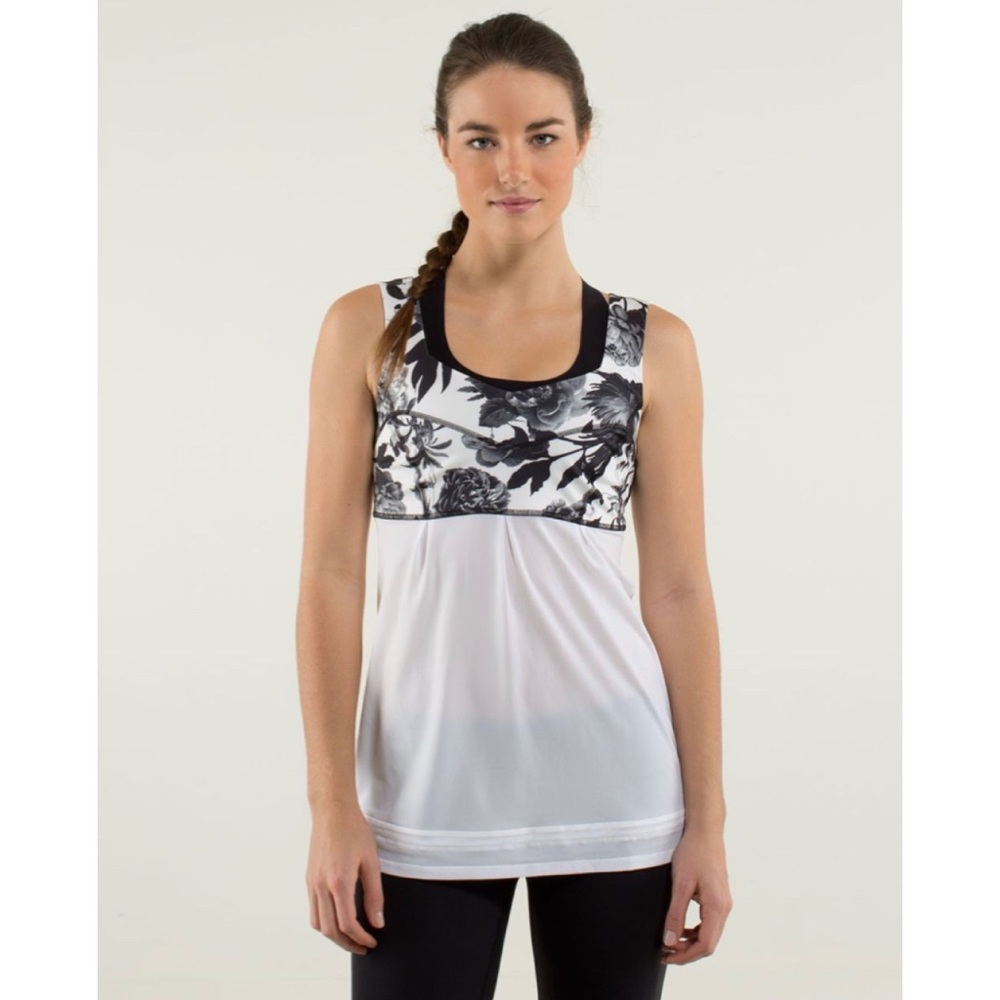 Lululemon Tame Me Tank White/Brisk bloom black white 8.